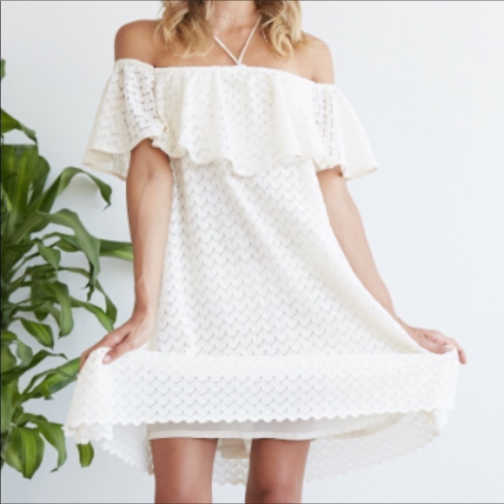 Noa Elle Cream lace halter dress Size Small New